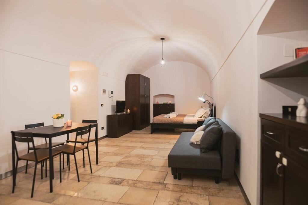 Trani -Suite ❉Marmor - Elegante Casa Storica ❉ エクステリア 写真