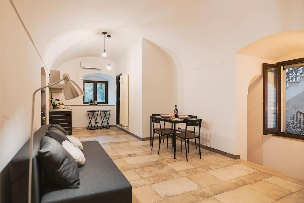 Trani -Suite ❉Marmor - Elegante Casa Storica ❉ エクステリア 写真