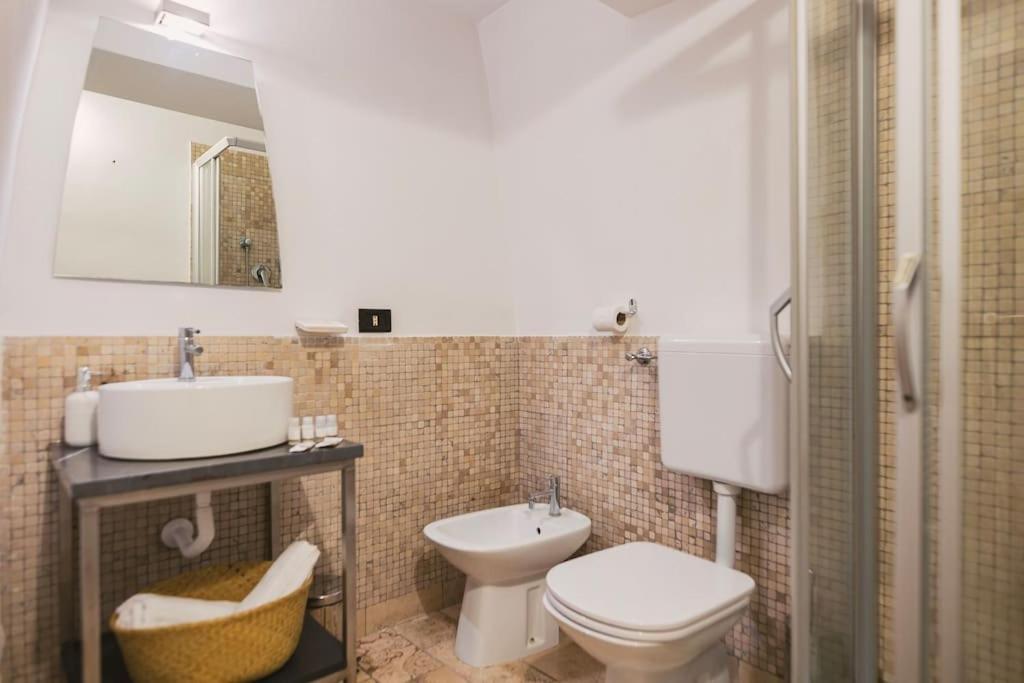 Trani -Suite ❉Marmor - Elegante Casa Storica ❉ エクステリア 写真