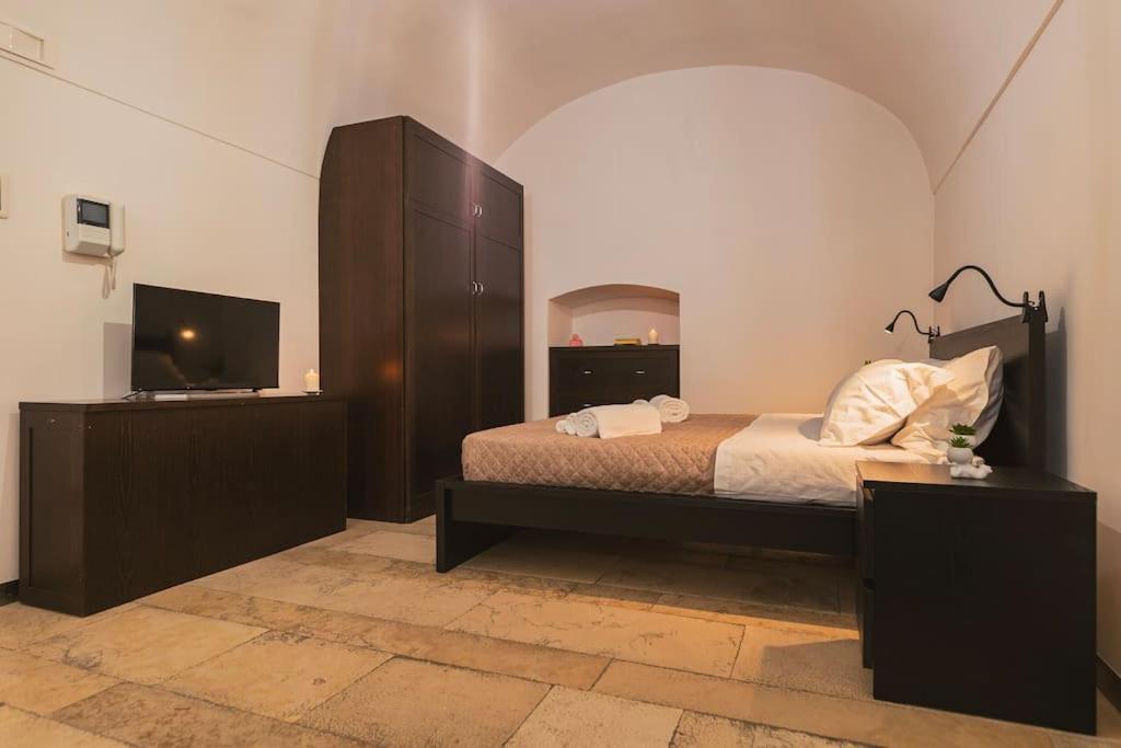 Trani -Suite ❉Marmor - Elegante Casa Storica ❉ エクステリア 写真