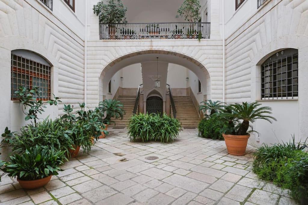 Trani -Suite ❉Marmor - Elegante Casa Storica ❉ エクステリア 写真