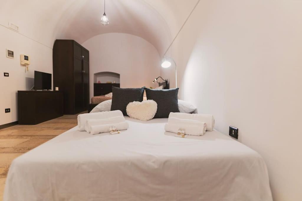 Trani -Suite ❉Marmor - Elegante Casa Storica ❉ エクステリア 写真